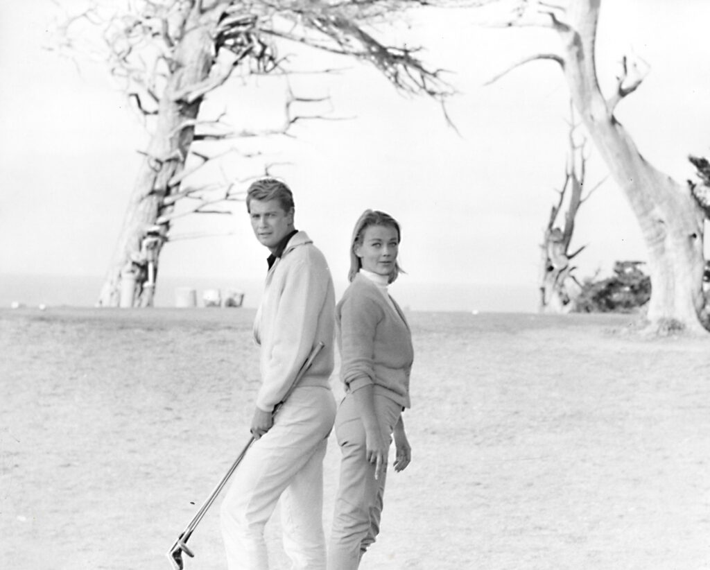 Lili & Troy golf